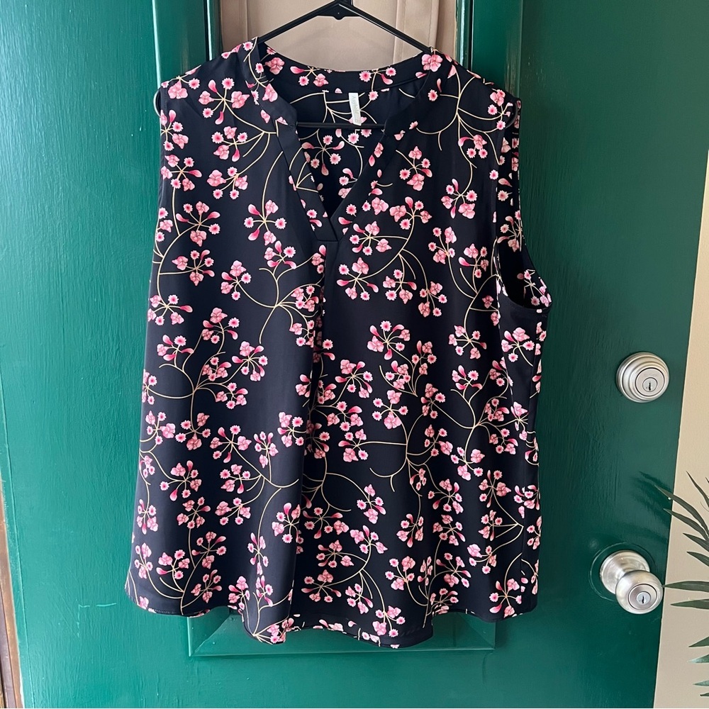 Floral Sleeveless Top - Black and Pink